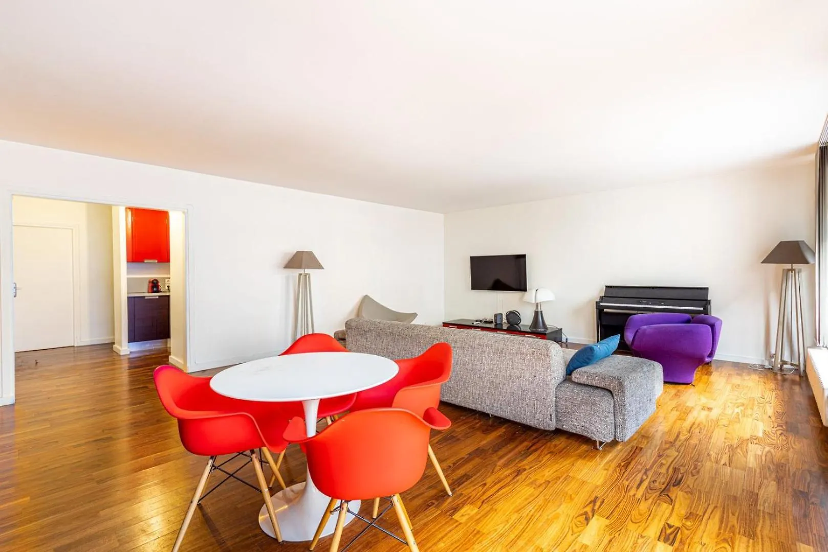 Guestready - Charmant Appt Avec Tour Eiffel Vues 0*, Paris France